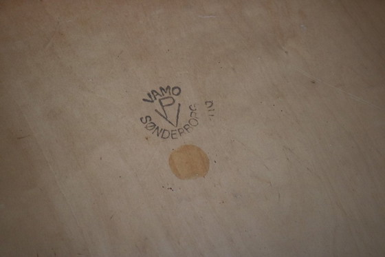 Image 1 of 4 chaises de salle à manger danoises vintage Vamo