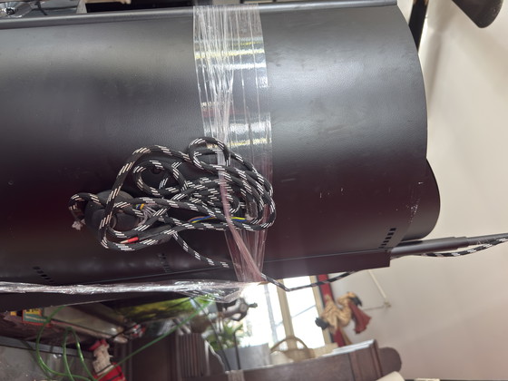 Image 1 of Mooie ovale vitrinekast