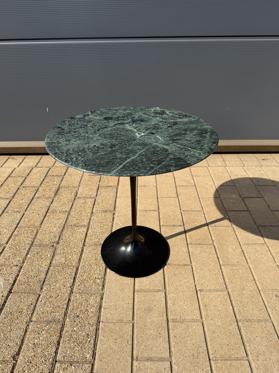 Image 1 of Table d'appoint Knoll Tulip en marbre Alpe Verde en parfait état !! Eero Saarinen