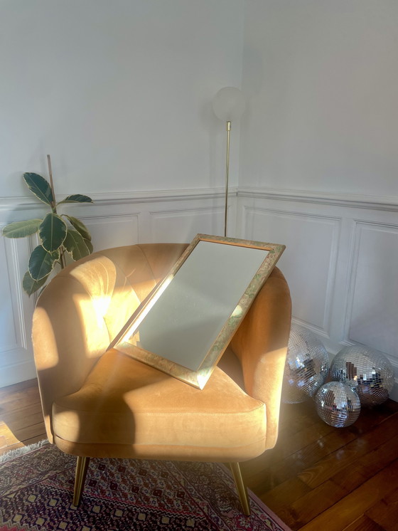 Image 1 of Espejo floral rosa