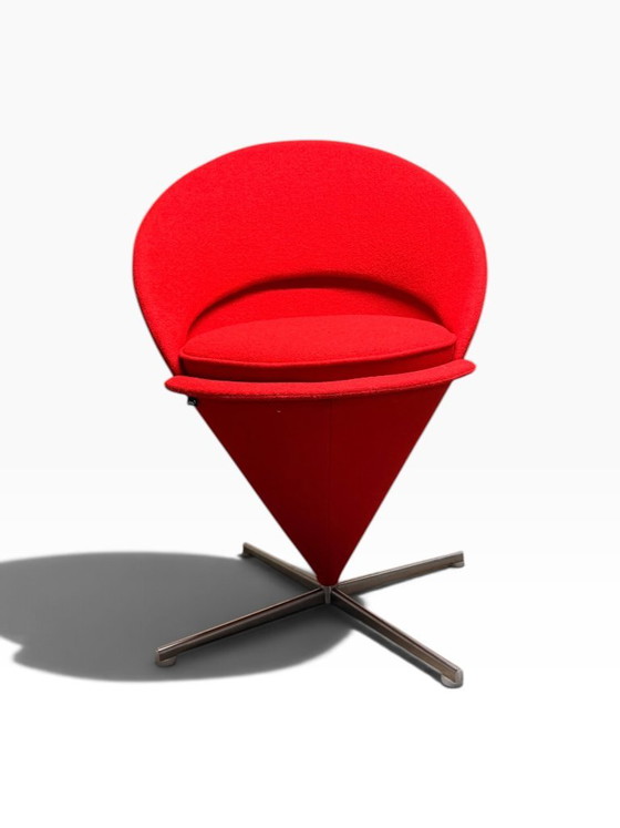 Pair of Cone Chair Armchairs by Verner Panton for Vitra, red fabric – Textile (photo 8 of 12)