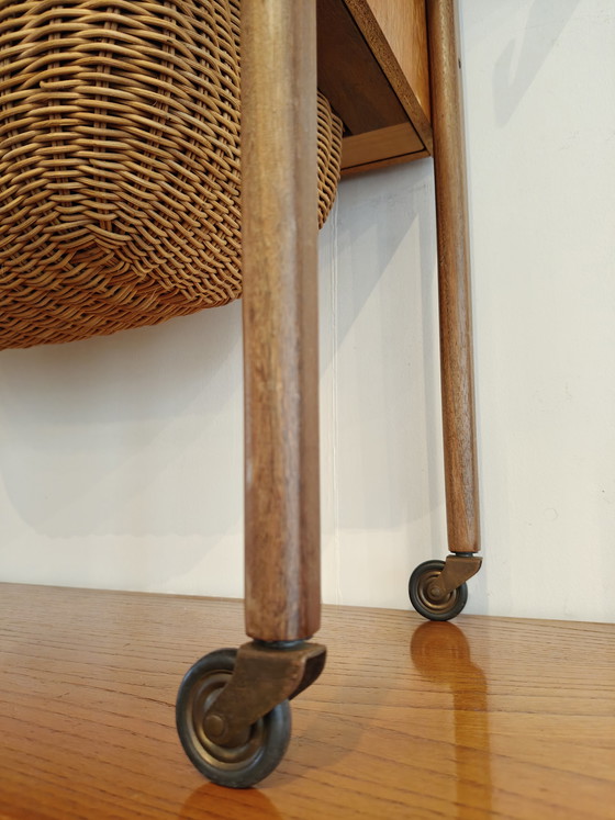 Image 1 of Deens naaitafeltje/bijzetkastje/nachtkastje  