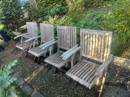 Set van 4 Hattersley houten tuinstoelen