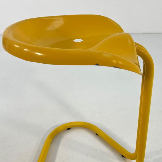Gelber Tractor Hocker von Rodney Kinsman für Bieffeplast, 1970er – Metall, Kunststoff (photo 9 of 11)