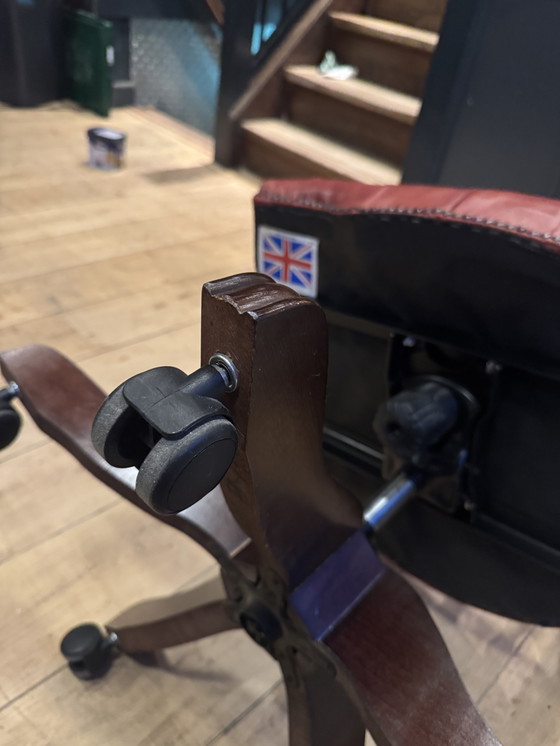 Image 1 of Chesterfield-Bürostuhl – bequem und schick