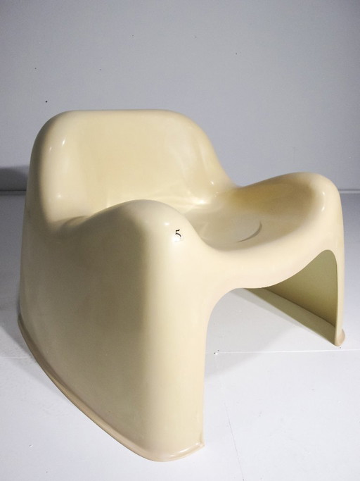 Artemide Toga Chair 5 van Sergio Mazza / Gebroken wit / Patent aangevraagd