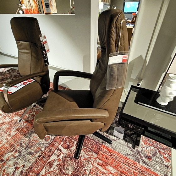 Image 1 of The Future Thyra relax armchair