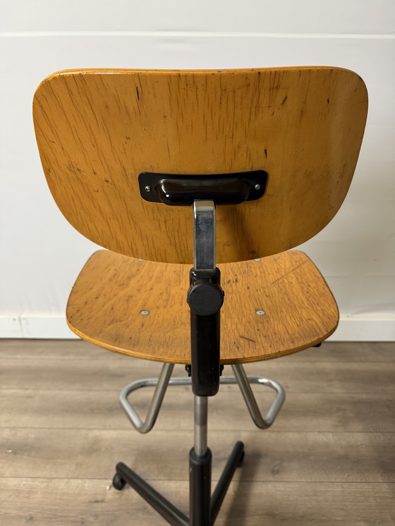 Image 1 of Bureau/chaise de travail Ahrend