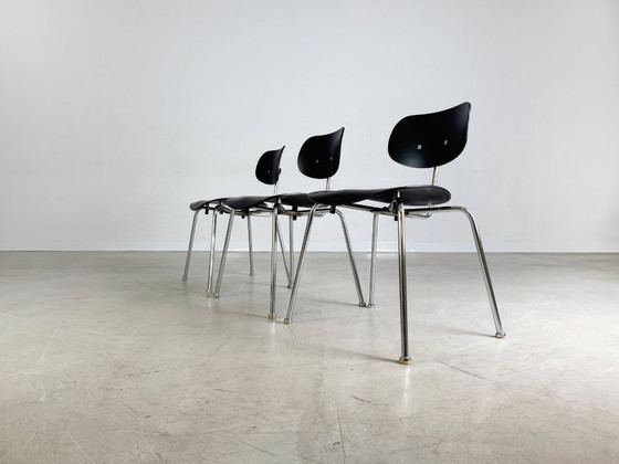 Image 1 of Set of 3 Egon Eiermann SE68 Midcentury chairs Wilde+Spieth black