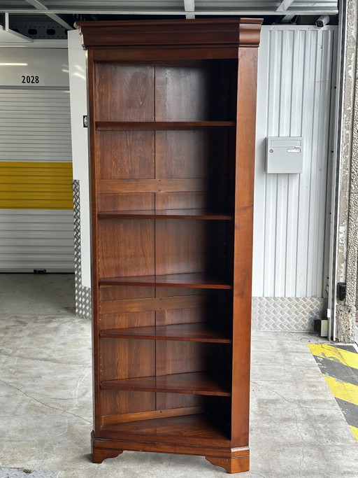 Libreria angolare in legno massello di ciliegio - manifattura del XX secolo