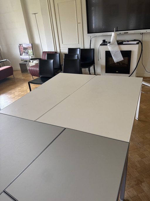 2x witte De Podova Campo d’Oro eettafel