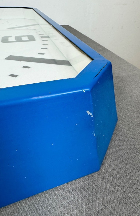 Image 1 of Enorme orologio da parete industriale quadrato blu di Elektročas, anni '90