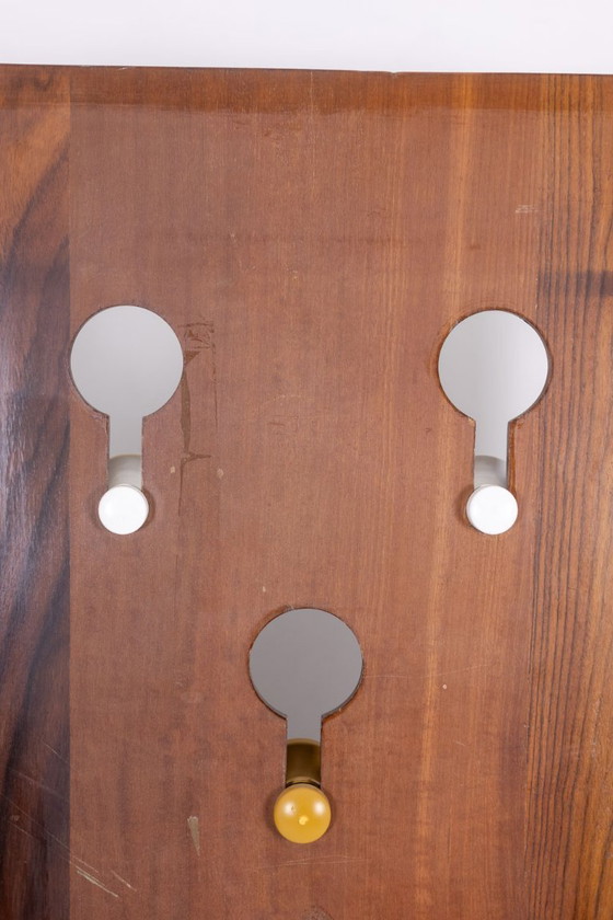 Image 1 of Carlo di Carli. Garderobenständer aus Palisanderfurnier. 1960er Jahre.