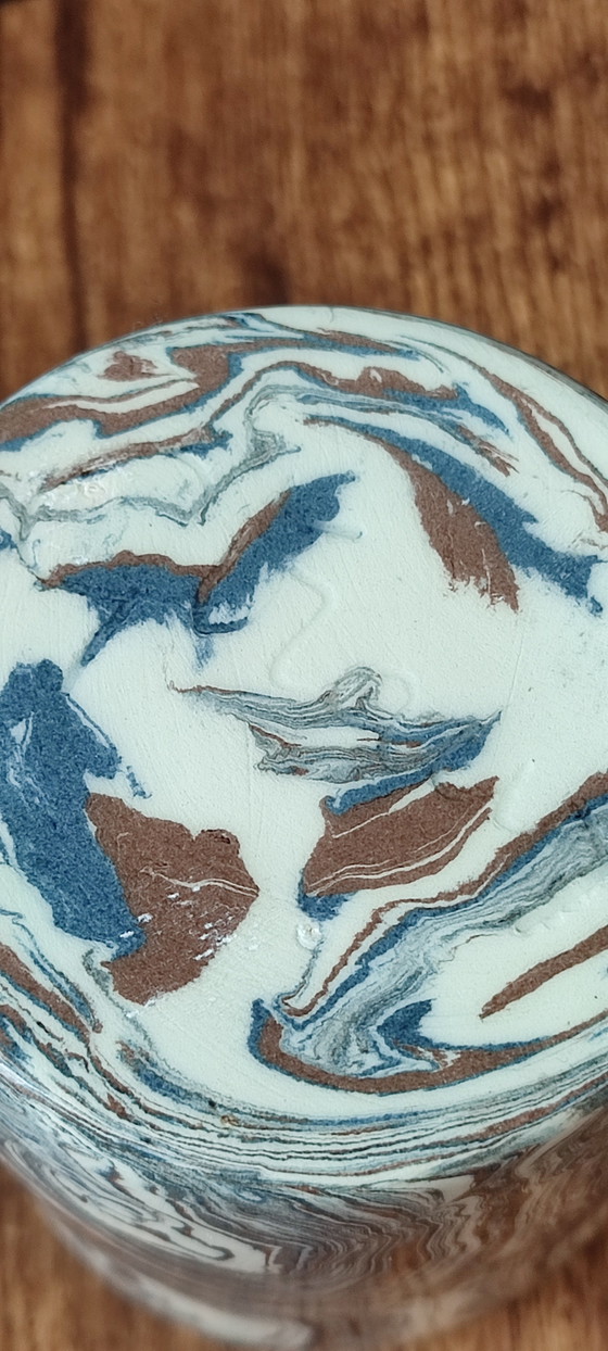 Image 1 of Handcrafted ceramic mug with marbled decoration, one of a kind.