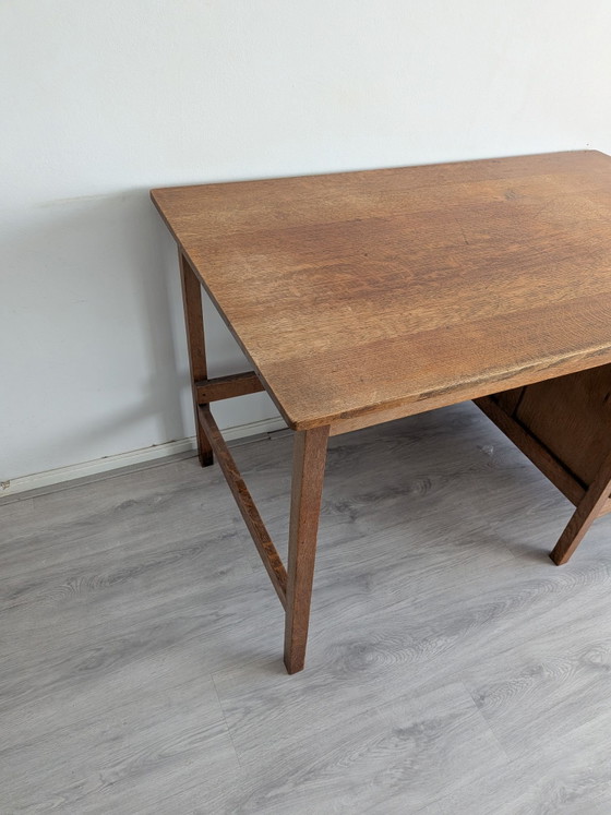 Vintage 1920s oak Teachers Desk + early Thonet chair – Wood (photo 5 of 15)
