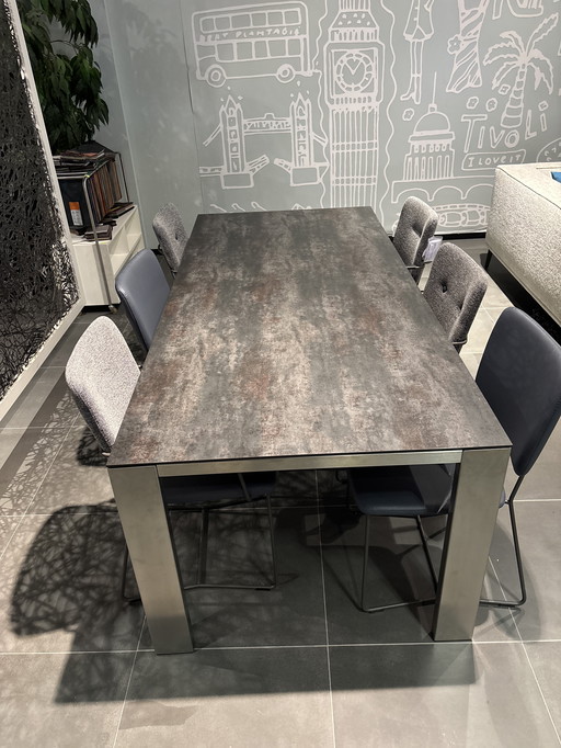 Bert Plantagie eetkamertafel