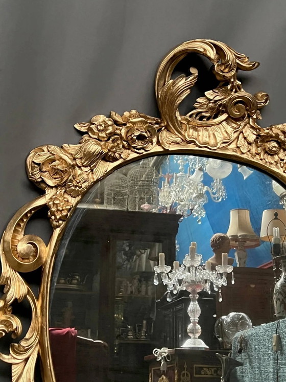 Miroir ancien en bois de style rococo. Noyer massif. (photo 5 of 10)