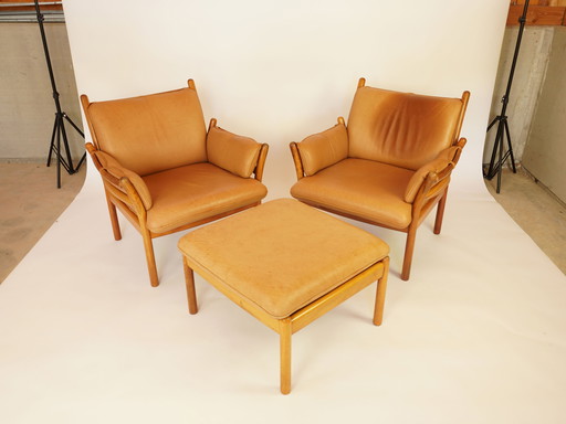 Set de 2 chaises lounge en teck et tabouret par Illum Wikkelsoe pour CFC Silkeborg Vintage Danish Design