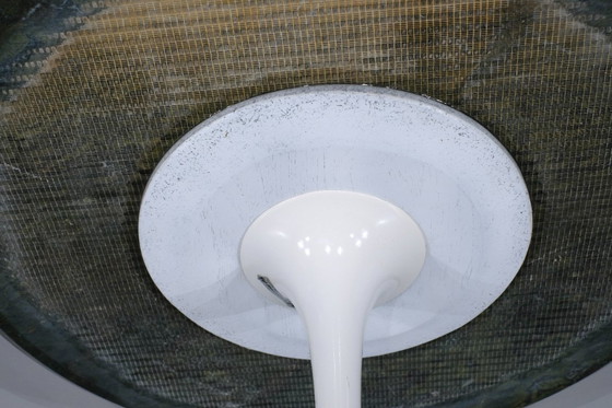 Image 1 of Table basse " Tulip " en marbre par Eero Saarinen pour Knoll, USA.