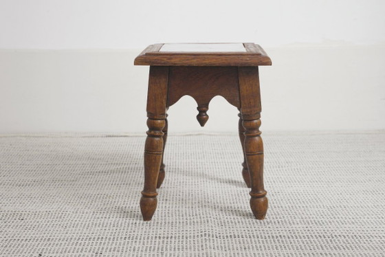 Sgabello antico olandese in stile country con piastrelle di Delft, sgabello vintage in legno, piano in (photo 6 of 24)
