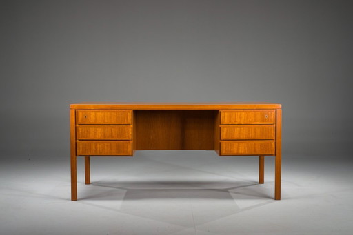 Bureau de direction Mid Century Model 77 par Omann Jun Møbelfabrik, années 1960