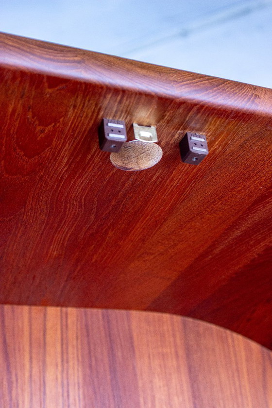 Image 1 of Vintage teakhouten vitrinekast/hoge kast, Dyrlund Deense ladekast, midden 20e eeuw