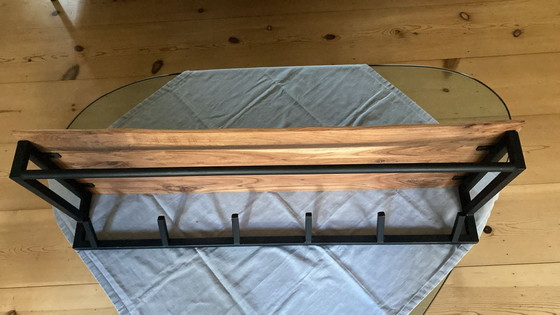 Image 1 of Schöne Garderobe aus Holz