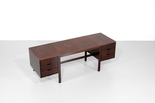 Ho appena ricevuto una richiesta di prenotazione per questi tavoli, ma chiederò un preventivo.