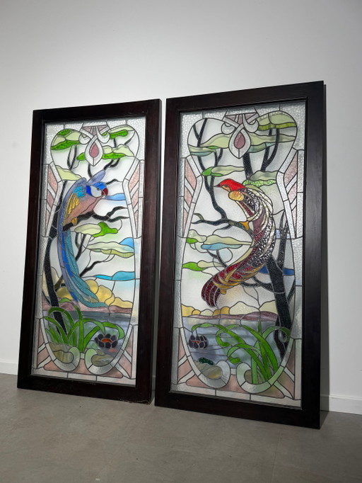 Paar antike Buntglasfenster mit exotischen Vögeln – decoratie (photo 2 of 4)