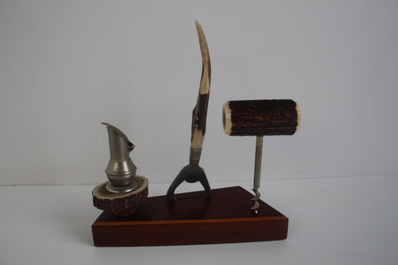 Image 1 of Set vintage en bois de cerf, tire-bouchon, décapsuleur, entonnoir, années 1960.
