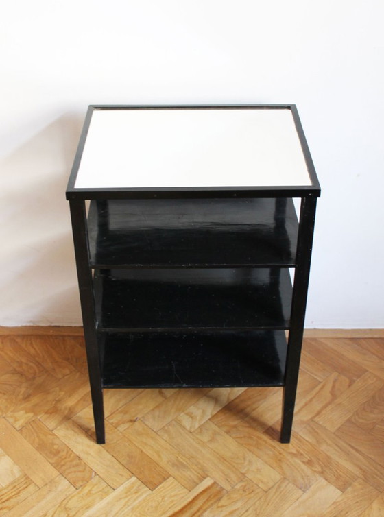 Table d'Appoint / Étagère Vintage Moderniste Tchécoslovaque, 1940s – Tables d'appoint, Glass (photo 8 of 9)