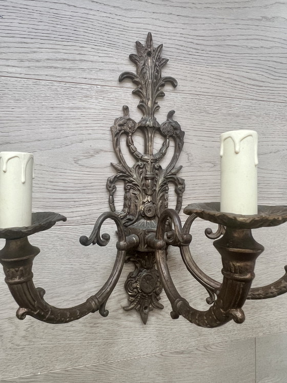 Image 1 of Antiche lampade da parete in bronzo in stile rococò francese - Coppia