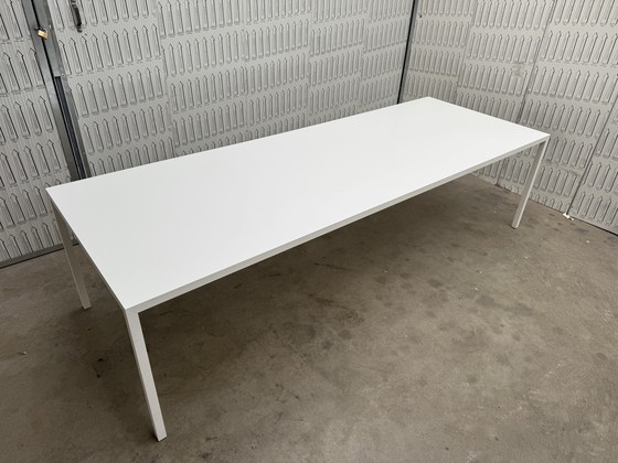 Image 1 of MDF Italia Tense tafel 280 cm