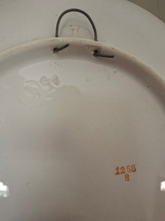 Image 1 of Due piatti da parete in ceramica con scena di fattoria