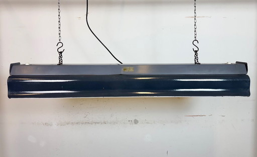 Lámpara colgante industrial de tubo esmaltada en gris de Elektrosvit, años 60