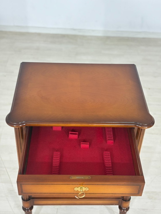 Image 1 of Commode Warrings de haute qualité / meuble vintage à compartiments / buffet / vaisselier