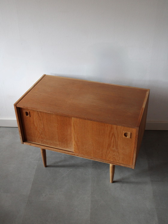 Image 1 of Vintage Deens dressoir in eikenhout