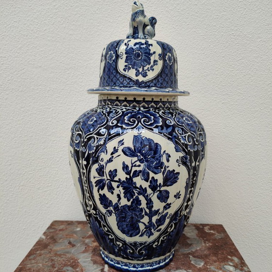 Image 1 of Vaso antico vintage in porcellana con coperchio Petrus Regout