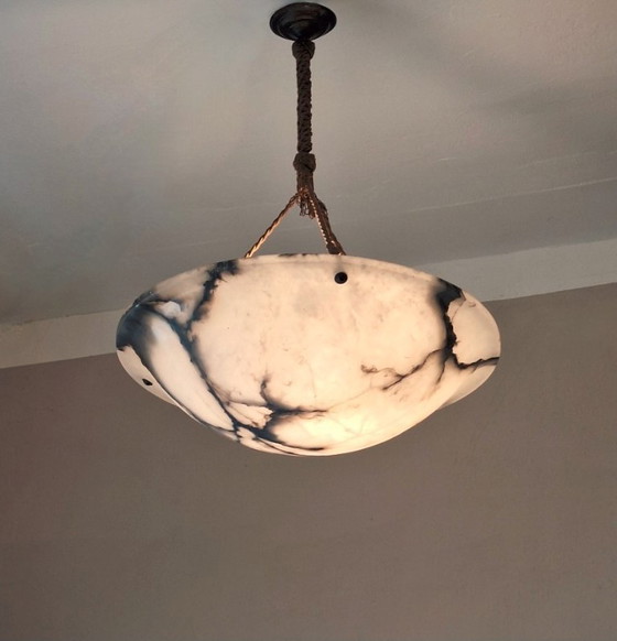 Image 1 of Suspension ancienne en albâtre veiné, 1920-1930