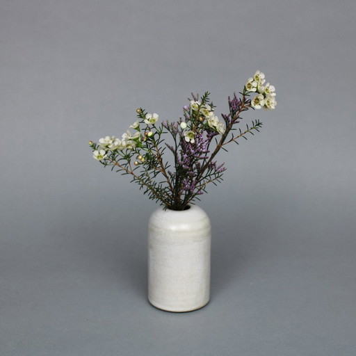Joke Stroes (1942-2010) Small vase for Mobach, Utrecht
