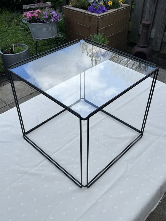 Image 1 of Tables d'appoint Cube Design Isocele (3) - Design Max Sauze - années 1970