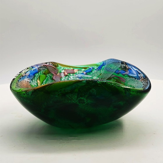 Image 1 of Cendrier d'exception en verre de Murano, signé Dino Martens - Tutti Frutti, années 1950. Fabriqué en Italie. 13 cm.