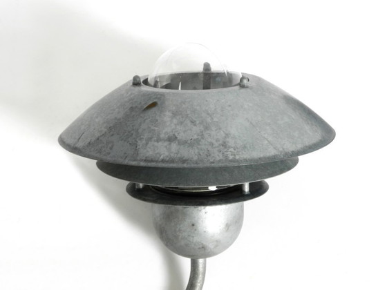 Image 1 of Prachtige Deense Nordlux buitenlamp uit de jaren 90, gemaakt van gegalvaniseerd staal met een glazen kap.
