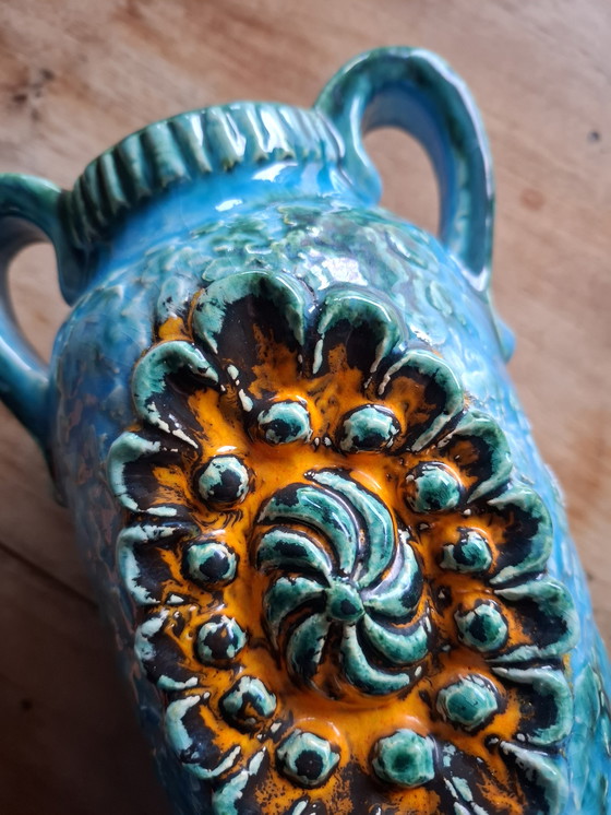 Image 1 of Striking vase in shape and colours