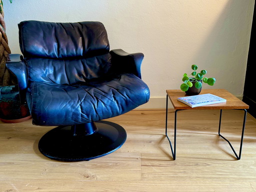 Chaise Saturn noire de Yrjö Kukkapuro pour Haimi, Finlande