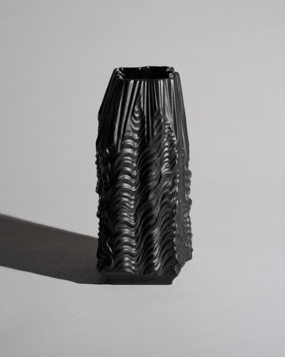 Image 1 of Martin Freyer Rosenthal Bisque Porcelaine Noire "Cascade" Vaas Brutalist Op-Art