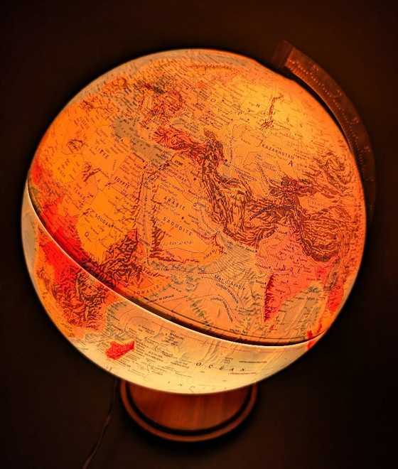 Michelin Illuminated Terrestrial Globe - 1994 - Made In Denmark – Table lamps, Metal, Plastic (photo 4 of 8)