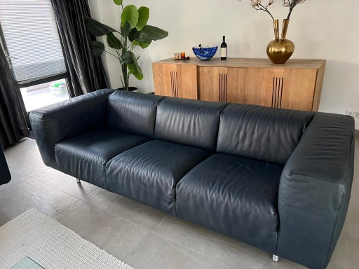 Label Gerard vd Berg Bommel Fauteuils 2x + 2x Bank – Leather, Metal (photo 2 of 10)