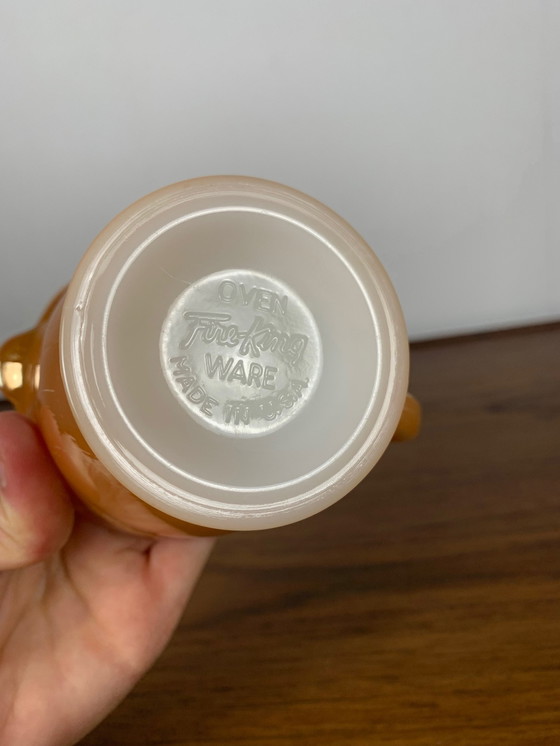 Image 1 of Lattiera Fire King USA, arancione perlato, vetro di latte vintage, 1950