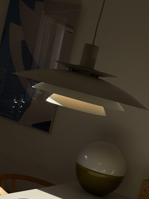 Danish Design Form Light Pendant model 21554 for Louis Poulsen